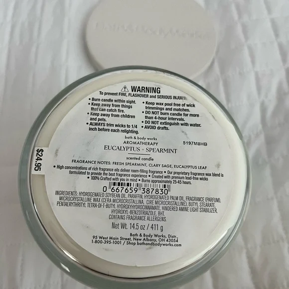 Bath & Bodyworks Aromatherapy Stress Relief Candle - Picture 2 of 3